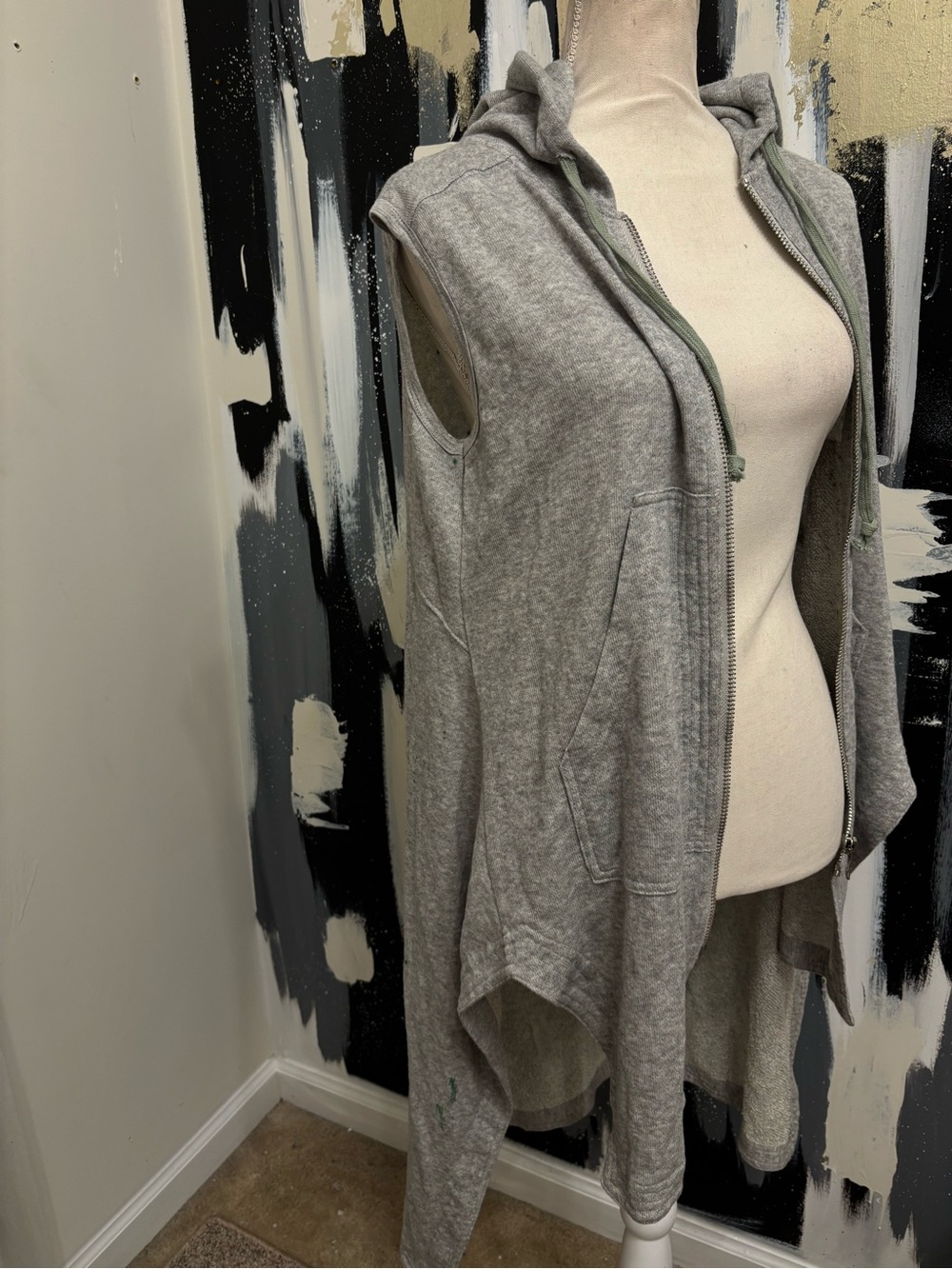 Sleeveless Hooded Zip-Front Draped Vest in Light Heather Gray